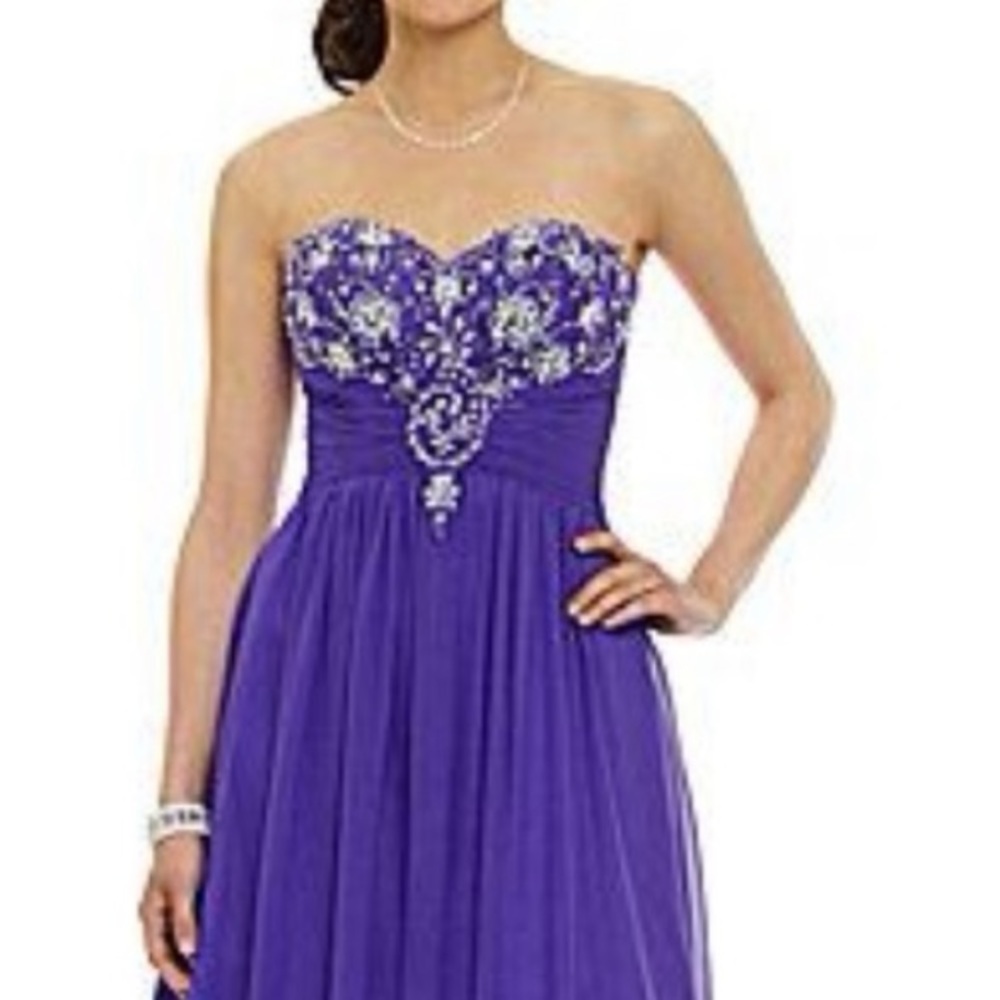 Bee Darlin Prom Dress Gem